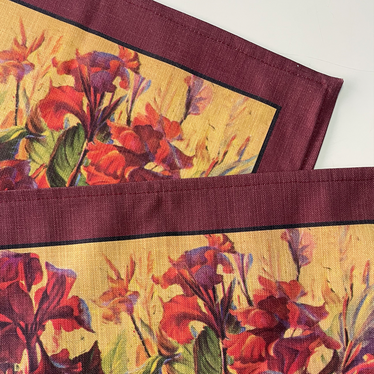 Red Cannas Napkin Set - Tretchikoff